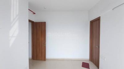 Bedroom Image of 855 Sq.ft 2 BHK Apartment / Flat for rent in Kalpataru Sunrise, Thane West Thane for Rs. 35000