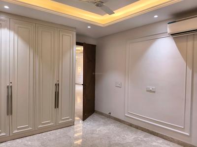 Bedroom Image of 2500 Sq.ft 4 BHK Builder Floor for sale in Greenwood City Floors, Sector 45 Gurgaon for Rs. 44000000