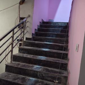 Image of 600 Sq.ft 3 BHK Apartment / Flat for rent in Kondli, New Delhi for Rs. 19000