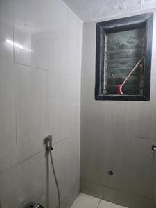 Common Bathroom Image of 700 Sq.ft 1 BHK Apartment / Flat for rent in Raunak Bliss, Kasarvadavali Thane for Rs. 18500