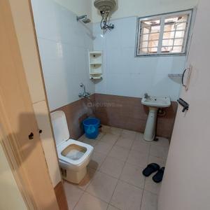 Bathroom Image of 1100 Sq.ft 2 BHK Builder Floor for rent in Indira Nagar Bengaluru for Rs. 40000