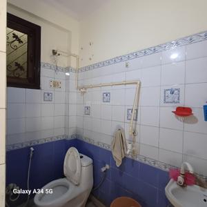 Bathroom Image of 550 Sq.ft 1 BHK Builder Floor for sale in Surya Nagar Ghaziabad for Rs. 2700000