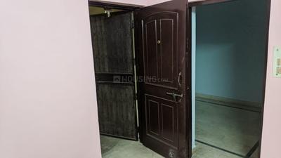 Bedroom Image of 680 Sq.ft 2 BHK Apartment / Flat for rent in DDA Flats, Vikaspuri New Delhi for Rs. 18000