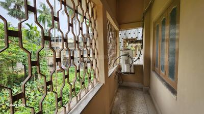 Balcony Image of 2500 Sq.ft 5 BHK Independent House for sale in Thakurpukur Kolkata for Rs. 15000000