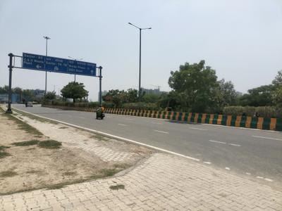 Image of 1800 Sq.ft Residential Plot / Land for sale in Sector 79, Noida for Rs. 30210000