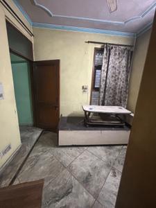 Balcony Image of 720 Sq.ft 2 BHK Builder Floor for rent in Mukherjee Nagar New Delhi for Rs. 26000