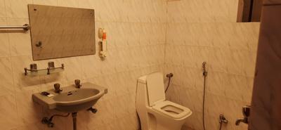 Bathroom Image of Sarita Pg in Gomti Nagar, Lucknow