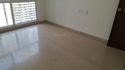 Living Room Image of 650 Sq.ft 2 BHK Apartment / Flat for sale in Omkar Signet, Malad East Mumbai for Rs. 17000000