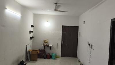Living Room Image of 900 Sq.ft 2 BHK Apartment / Flat for rent in Signature Global Andour Heights, Sector 71 Gurgaon for Rs. 21000