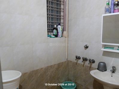 Bathroom Image of 900 Sq.ft 2 BHK Apartment / Flat for sale in Mayur Vihar Phase 3 New Delhi for Rs. 16900000