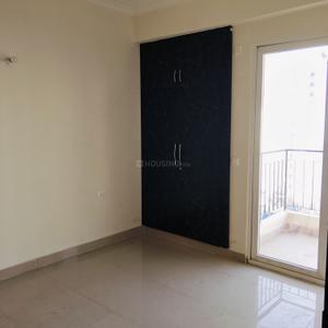 Bedroom Image of 1695 Sq.ft 3 BHK Apartment / Flat for sale in Amrapali Crystal Homes Phase 1, Sector 76 Noida for Rs. 22695000
