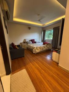 Bedroom Image of 2700 Sq.ft 4 BHK Builder Floor for sale in RWA Jasola Pocket 1, Jasola New Delhi for Rs. 60000000