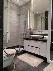 Bedroom One Image of 3195 Sq.ft 4 BHK Apartment / Flat for sale in Ivory County Phase 3, Sector 115 Noida for Rs. 67500000