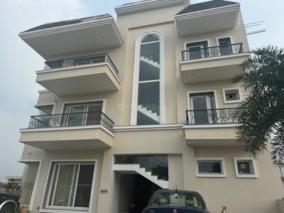 Image of 4500 Sq.ft 5 BHK Builder Floor for sale in DLF Mullanpur, Chandigarh for Rs. 35000000