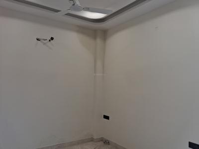 Bedroom Image of 1350 Sq.ft 3 BHK Builder Floor for sale in Paschim Vihar New Delhi for Rs. 28500000