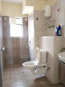 Common Bathroom Image of 1280 Sq.ft 3 BHK Apartment / Flat for rent in Primarc Southwinds, Rajpur Kolkata for Rs. 28000