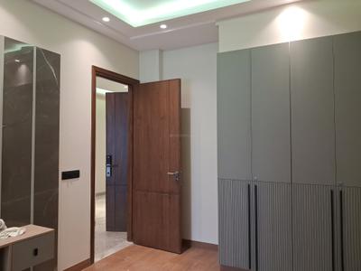 Bedroom Image of 1350 Sq.ft 3 BHK Builder Floor for sale in Paschim Vihar New Delhi for Rs. 28000000