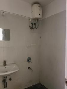 Common Bathroom Image of 1098 Sq.ft 2.5 BHK Apartment / Flat for rent in Lodha Casa Rio Gold, Palava Phase 1 Thane for Rs. 22100