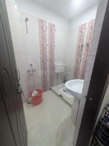 Bathroom Image of 927 Sq.ft 2 BHK Apartment / Flat for sale in Indira Nagar Lucknow for Rs. 3500000