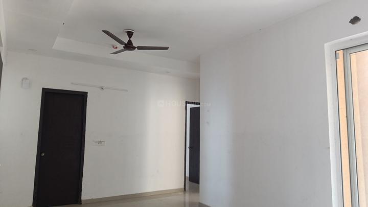 Prateek Grand Carnesia Main Image 1