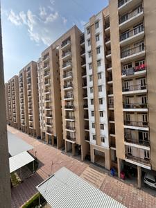 Building Image of 724 Sq.ft 2 BHK Apartment / Flat for sale in Omaxe Shubhangan, Kherka Musalman Bahadurgarh for Rs. 4200000