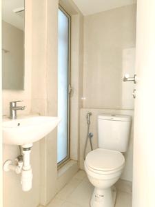 Common Bathroom Image of 582 Sq.ft 1 BHK Apartment / Flat for rent in Lodha Casa Ultima, Thane West Thane for Rs. 28000