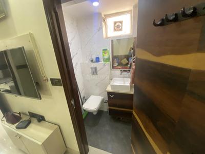 Bathroom Image of 1065 Sq.ft 2 BHK Apartment / Flat for sale in Hewo Apartments II, Sector 56 Gurgaon for Rs. 17000000
