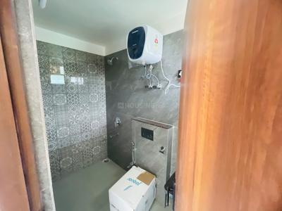 Bathroom Image of 1410 Sq.ft 3 BHK Apartment / Flat for rent in Green City Extension, Bawadiya Kalan Bhopal for Rs. 25000