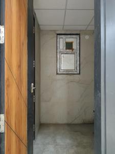Common Bathroom Image of 1725 Sq.ft 3 BHK Apartment / Flat for sale in Arenaa Heights The Ultima 107, Sector 104 Noida for Rs. 10431000