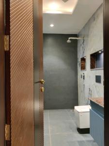 Common Bathroom Image of 2900 Sq.ft 4 BHK Builder Floor for sale in Indirapuram Ghaziabad for Rs. 25700000