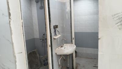 Bathroom Image of 600 Sq.ft 1 BHK Apartment / Flat for rent in Sector 14 Dwarka New Delhi for Rs. 24000