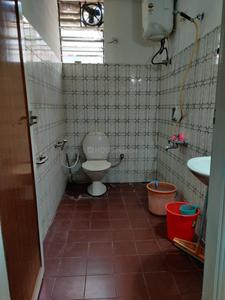 Bathroom Image of 1200 Sq.ft 2 BHK Apartment / Flat for rent in Malleswaram Bengaluru for Rs. 40000
