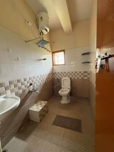 Bathroom Image of 2100 Sq.ft 3 BHK Builder Floor for rent in Thanisandra Bengaluru for Rs. 46000