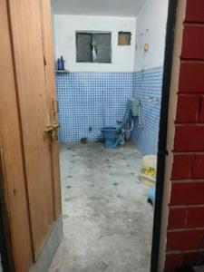 Bathroom Image of 1230 Sq.ft 4 BHK Apartment / Flat for sale in Ratan Lal Nagar Kanpur for Rs. 5800000