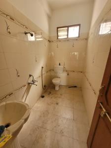 Bathroom Image of 1200 Sq.ft 3 BHK Independent House for rent in Scheme No 114 Indore for Rs. 35000