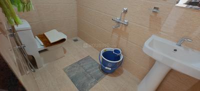 Bathroom Image of 2000 Sq.ft 3 BHK Apartment / Flat for rent in Kalyan Nagar Bengaluru for Rs. 50000