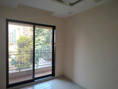 Living Room Image of 700 Sq.ft 2 BHK Apartment / Flat for rent in Lodha Amara, Kolshet Thane for Rs. 47000