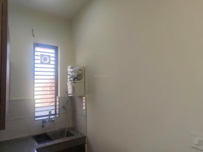 Kitchen Image of 500 Sq.ft 1 RK Apartment / Flat for rent in Sector 17 Gurgaon for Rs. 24500