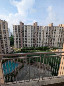 Balcony Image of 1150 Sq.ft 3 BHK Apartment / Flat for rent in Unitech Uniworld Gardens 2, Sector 47 Gurgaon for Rs. 40000