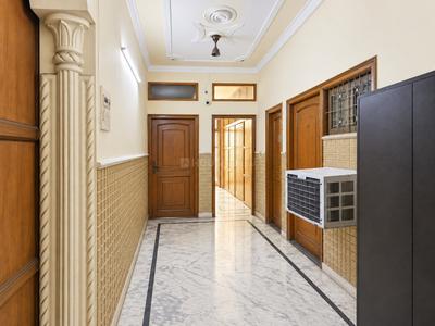 Balcony Image of Roomsoom PG For Boys in Sector 15, Noida