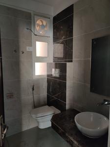 Bathroom Image of 1740 Sq.ft 3 BHK Apartment / Flat for rent in Eldeco Luxa, Mohibullapur Lucknow for Rs. 40000