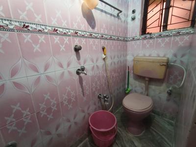 Bathroom Image of 900 Sq.ft 2 BHK Apartment / Flat for sale in Kalikapur, EM Bypass Kolkata for Rs. 4400000