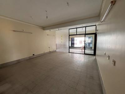 Hall Image of 1750 Sq.ft 3 BHK Apartment / Flat for sale in Park Street Area Kolkata for Rs. 19500000
