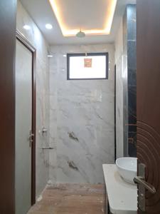 Common Bathroom Image of 2250 Sq.ft 4 BHK Builder Floor for sale in Paschim Vihar New Delhi for Rs. 49000000