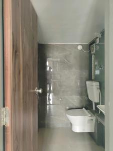 Common Bathroom Image of 473 Sq.ft 1 BHK Apartment / Flat for sale in Vasai West Vasai for Rs. 3600000