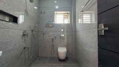 Bathroom Image of 2500 Sq.ft 3 BHK Independent House for sale in Cheran Ma Nagar Coimbatore for Rs. 19500000