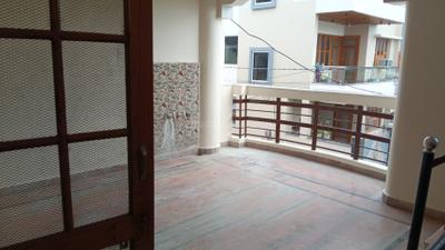 Balcony Image of 1500 Sq.ft 2 BHK Builder Floor for rent in Vrindavan Yojana Lucknow for Rs. 15000