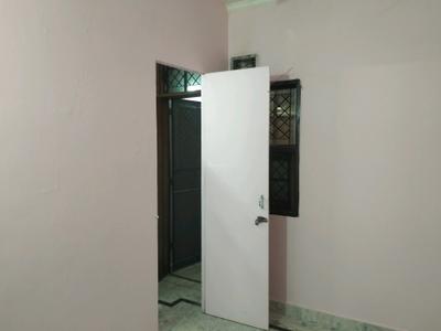 Bedroom Image of 1440 Sq.ft 3 BHK Builder Floor for rent in Mukherjee Nagar New Delhi for Rs. 50000