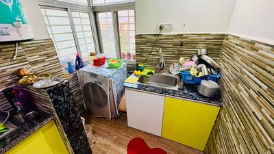 Kitchen Image of 1350 Sq.ft 3 BHK Apartment / Flat for sale in Shiva Whispering Woods, Bawadiya Kalan Bhopal for Rs. 5500000