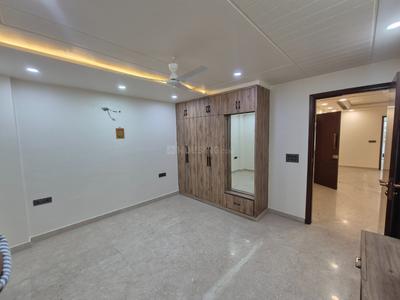 Bedroom Image of 2000 Sq.ft 3 BHK Builder Floor for sale in Mansarover Garden New Delhi for Rs. 32500000